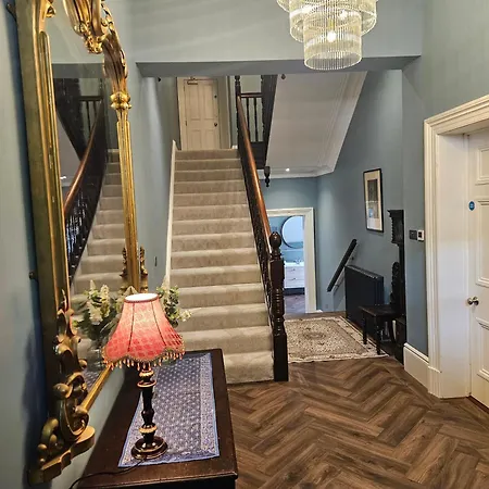 Centre Wonderful Georgian Townhouse 卡莱尔