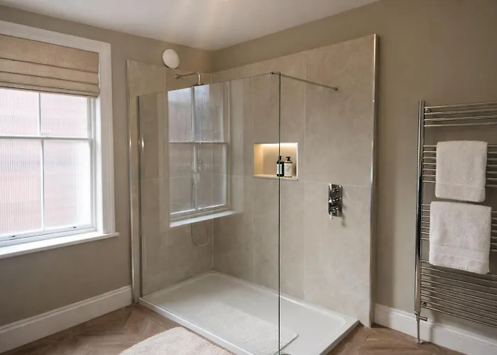 Centre Wonderful Georgian Townhouse * 卡莱尔